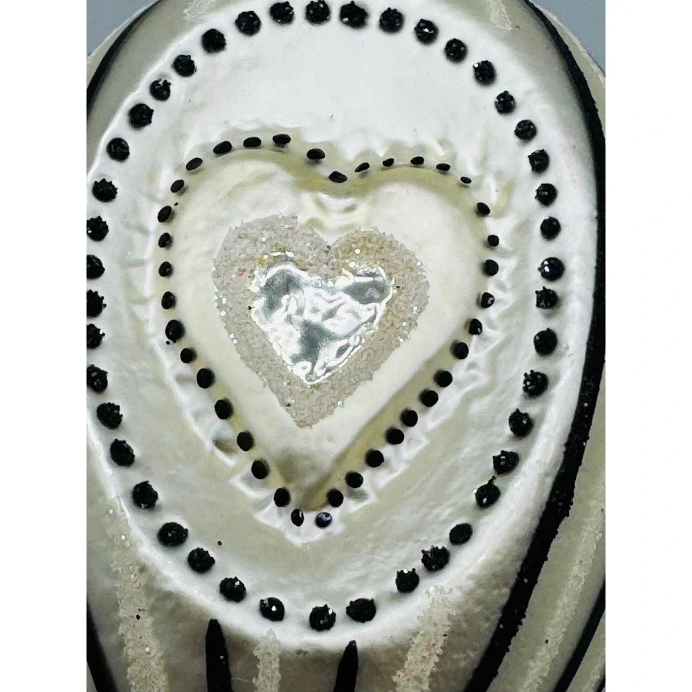 Unbranded Ornament Cream Black Heart Stripes Glitter Glass